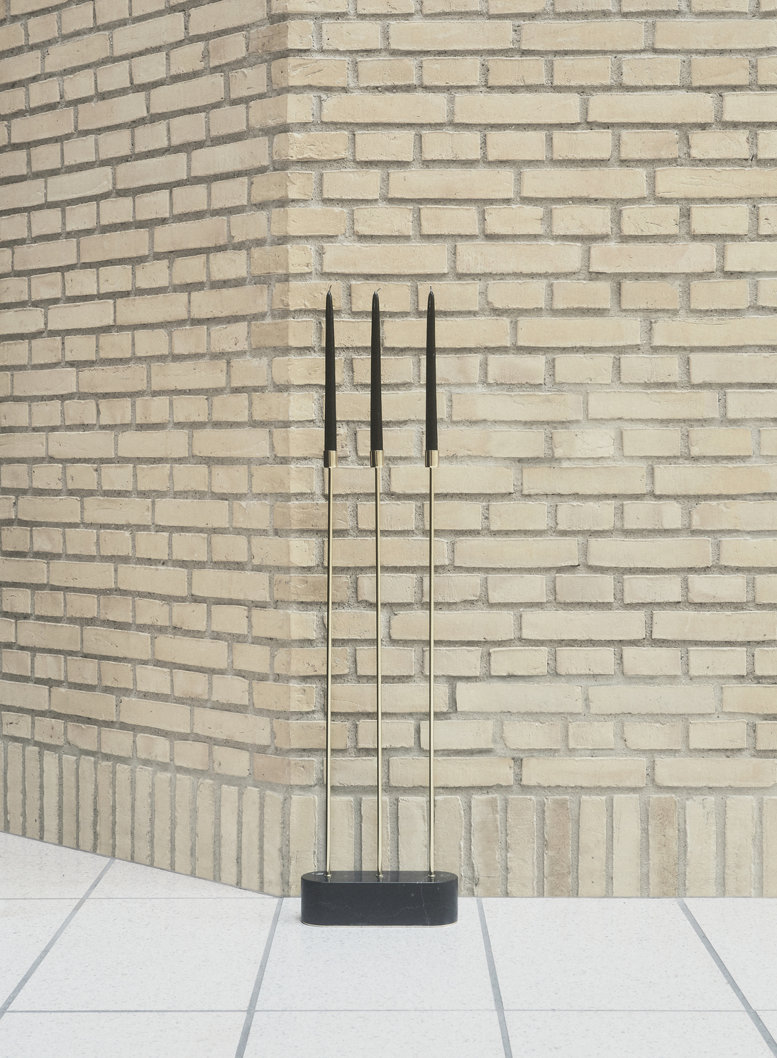 GRASIL floor candle holder GRASIL floor candle holder